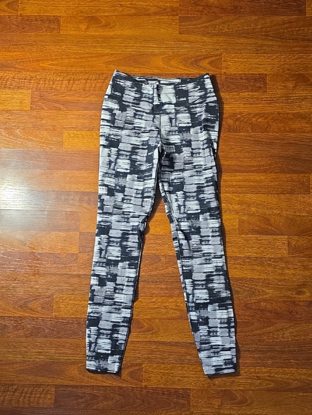 Nike Black & White Patterned Women's Leggings